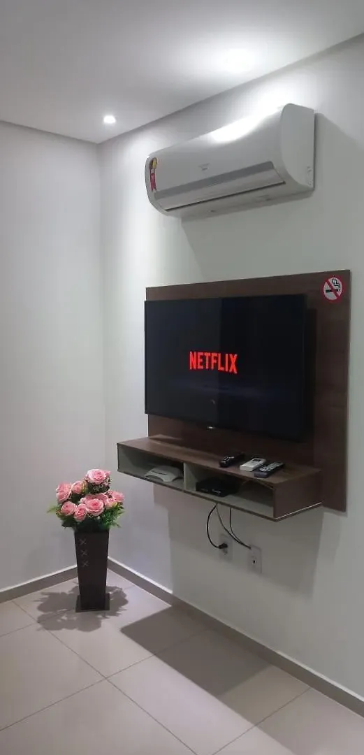 Apartamentos Edifício London Piratuba Brasil